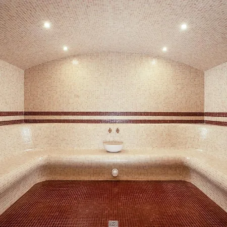 فندق Siena Premium Retreat لوزينيتس