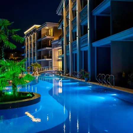 Siena Premium Retreat 5* لوزينيتس