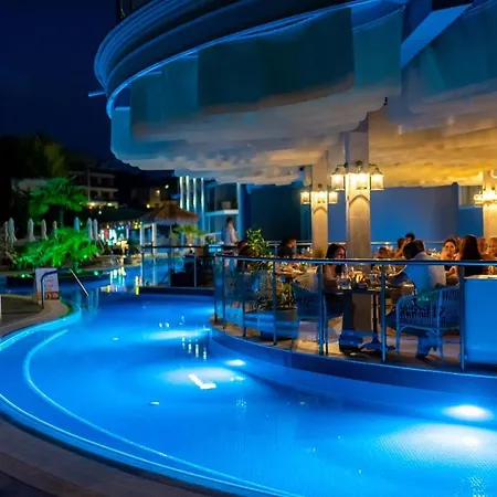 فندق Siena Premium Retreat 5*