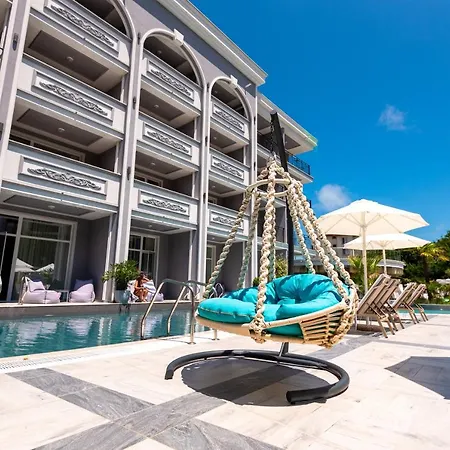 Siena Premium Retreat فندق 5*