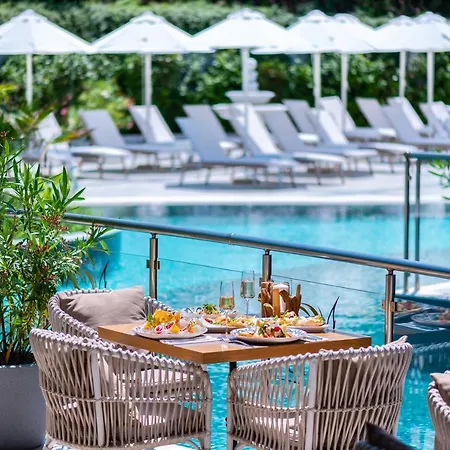 Siena Premium Retreat فندق لوزينيتس