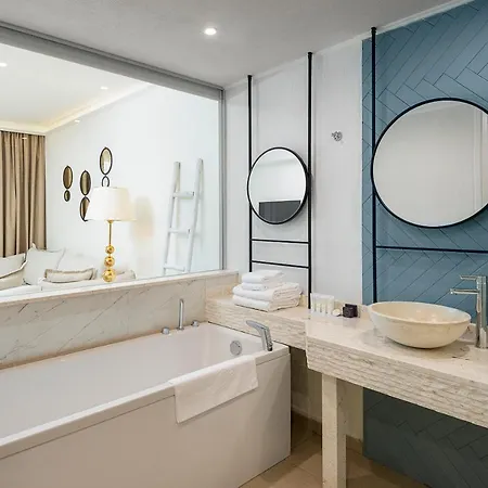 Siena Premium Retreat 호텔