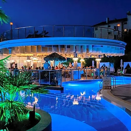 Hotel Siena Premium Retreat 5*