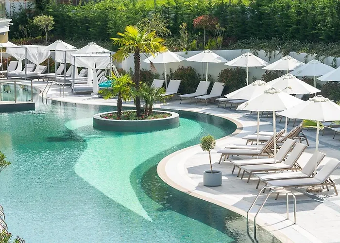 Siena Premium Retreat Hotel